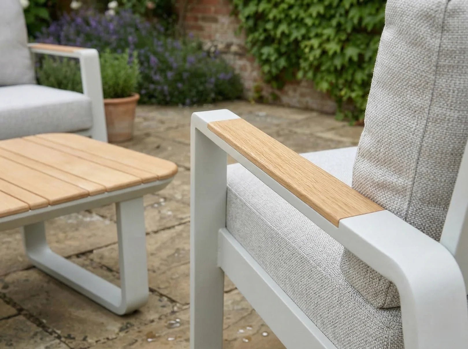 THORNBURY - Aluminium Slated Sofa Set - Outdoor Structures UK