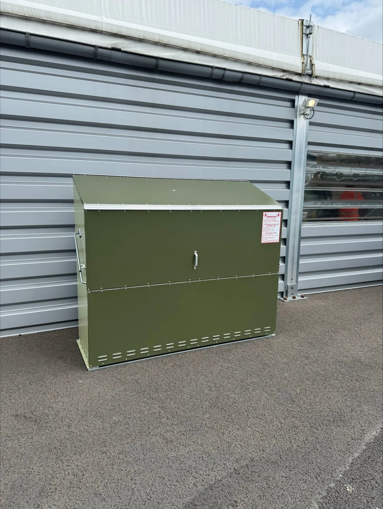 Trimetals Senturion 4 × 47kg LPG Bottle Store - Outdoor Structures UK