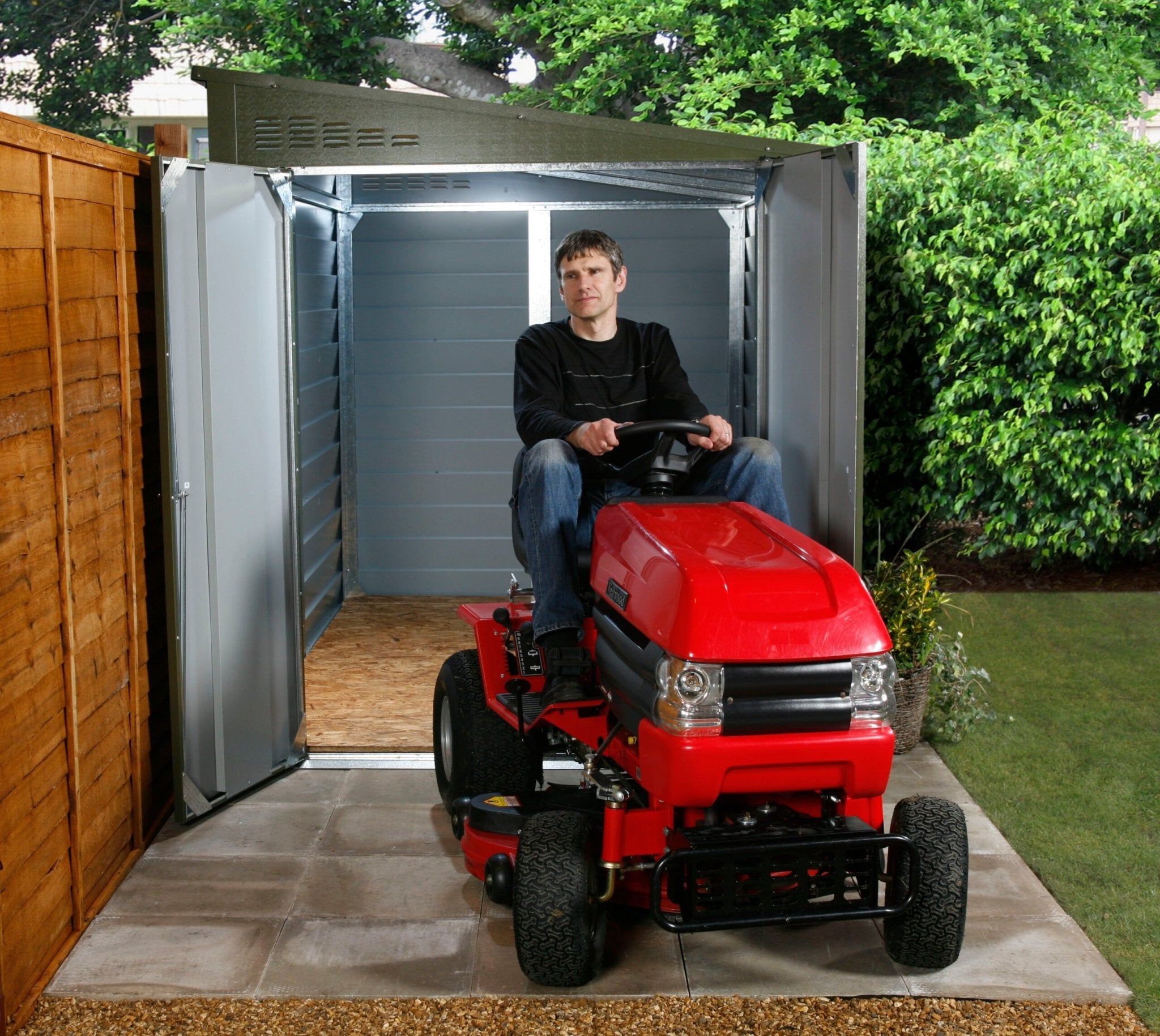 Trimetals Titan 960 Pent Metal Shed – 6×9 ft - Outdoor Structures UK